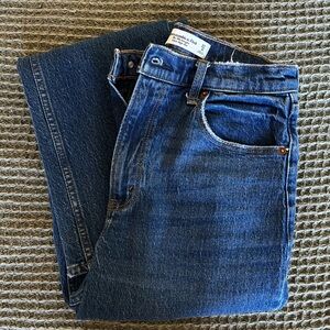 Women’s 90s straight leg Abercrombie jeans